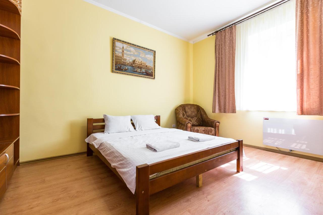 Квартира В Центрі Подобово На Вулиці Коперника 26 Біля Палацу Мистецтв Lviv Eksteriør bilde