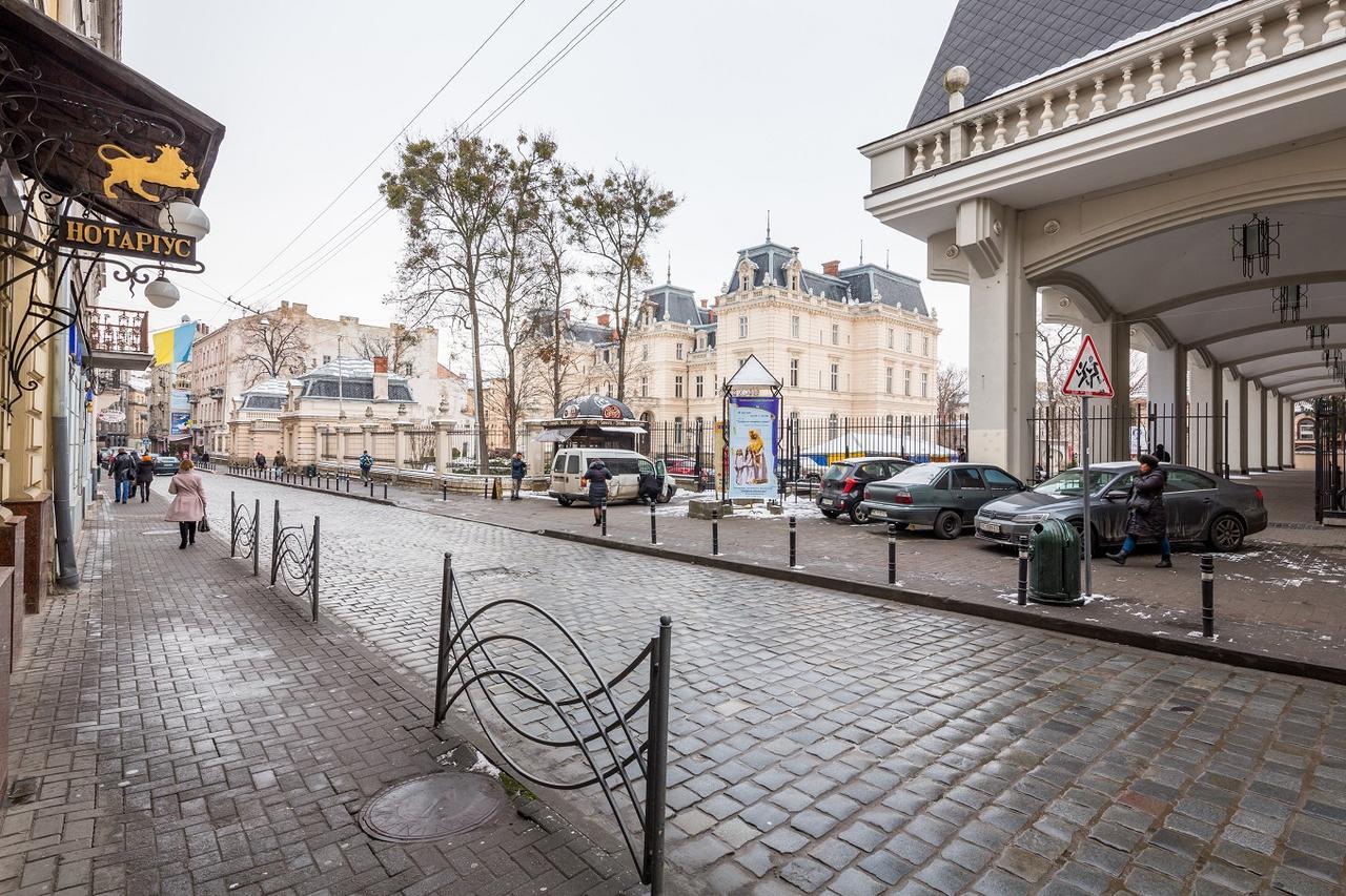 Квартира В Центрі Подобово На Вулиці Коперника 26 Біля Палацу Мистецтв Lviv Eksteriør bilde
